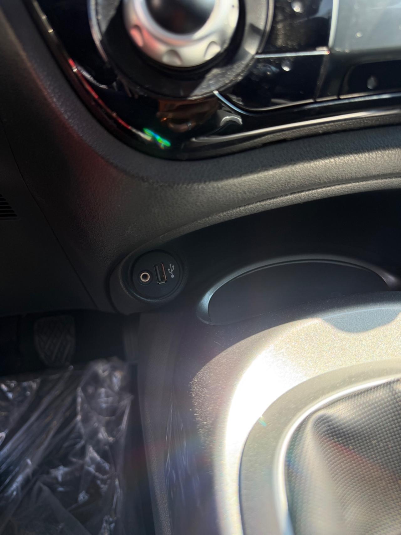 Nissan Juke 1.6 GPL Acenta