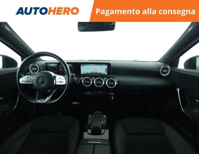 MERCEDES-BENZ A 180 d Automatic Premium
