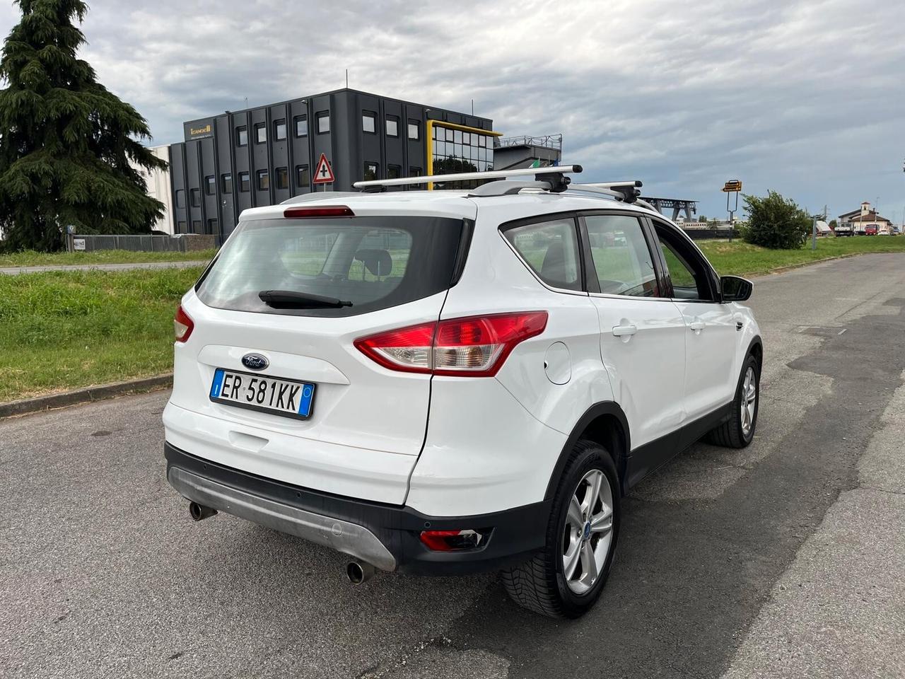 Ford Kuga 2.0 TDCi 140 CV 2WD DPF