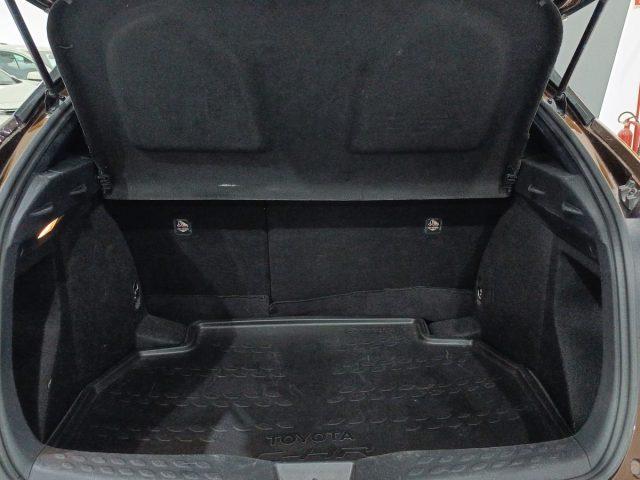 TOYOTA C-HR 1.8 Hybrid E-CVT Lounge