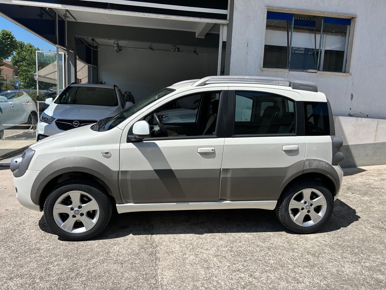 Fiat Panda CROSS 4X4 1.3 MJT