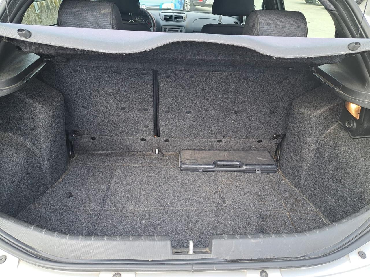 Alfa Romeo 147 1.9 JTD (120) 5 porte Progression