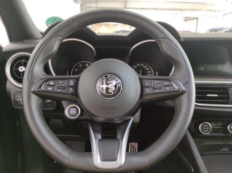 ALFA ROMEO Stelvio - Stelvio 2.0 Turbo 280 CV AT8 Q4 Ti