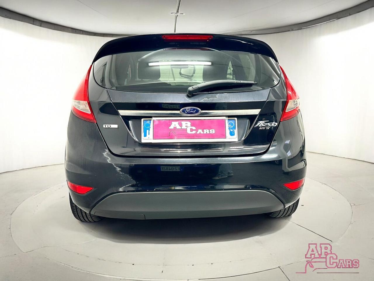Ford Fiesta 1.4 TDCi 5p. Titanium NEOPATENTATI
