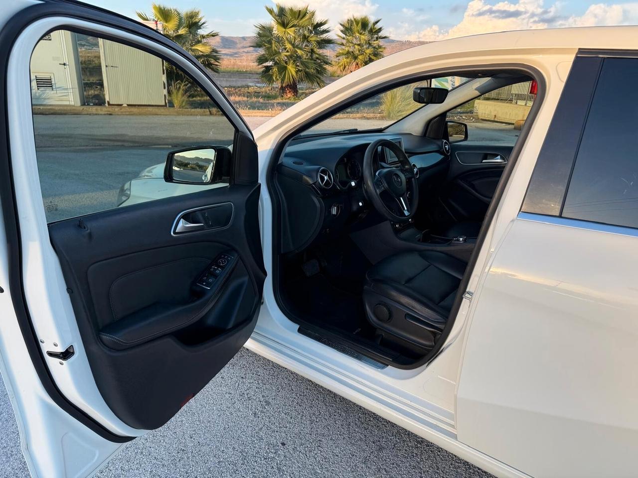 Mercedes-benz B 200 CDI BlueEFFICIENCY Premium