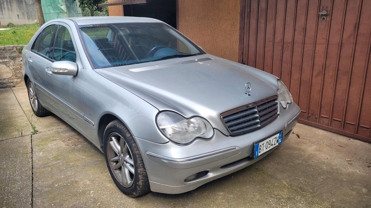 Mercedes C 220 CAMBIO AUTOMATICO..NON TRATTABILE..