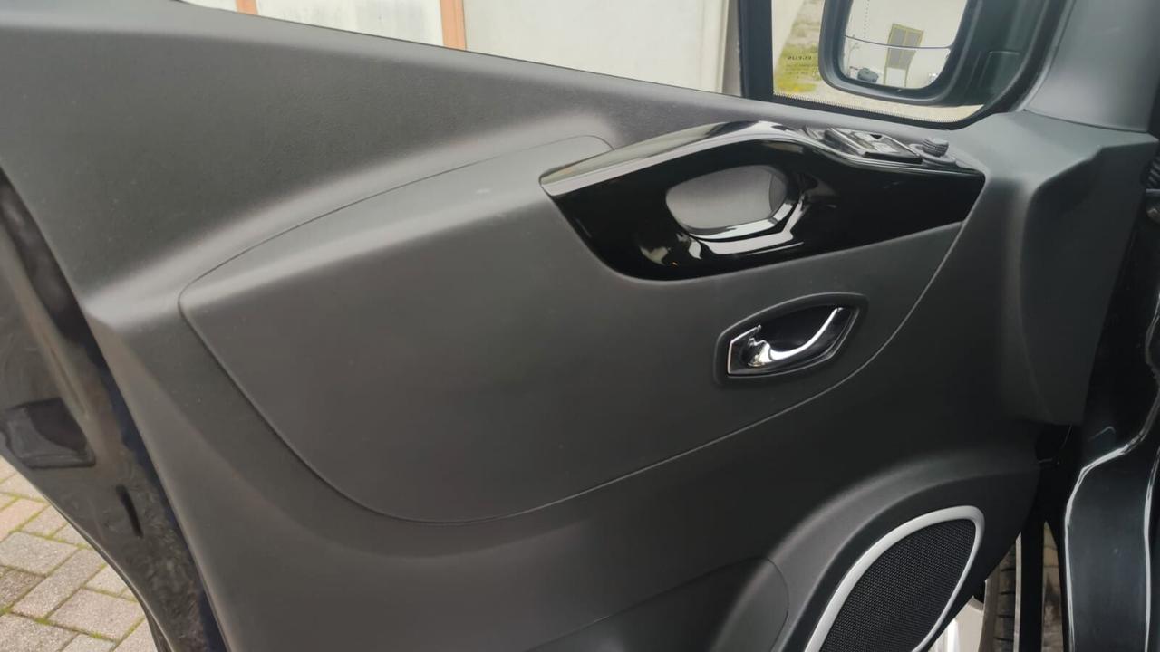 Opel VIVARO (9 POSTI 1.600 BiTurbo 125CV)