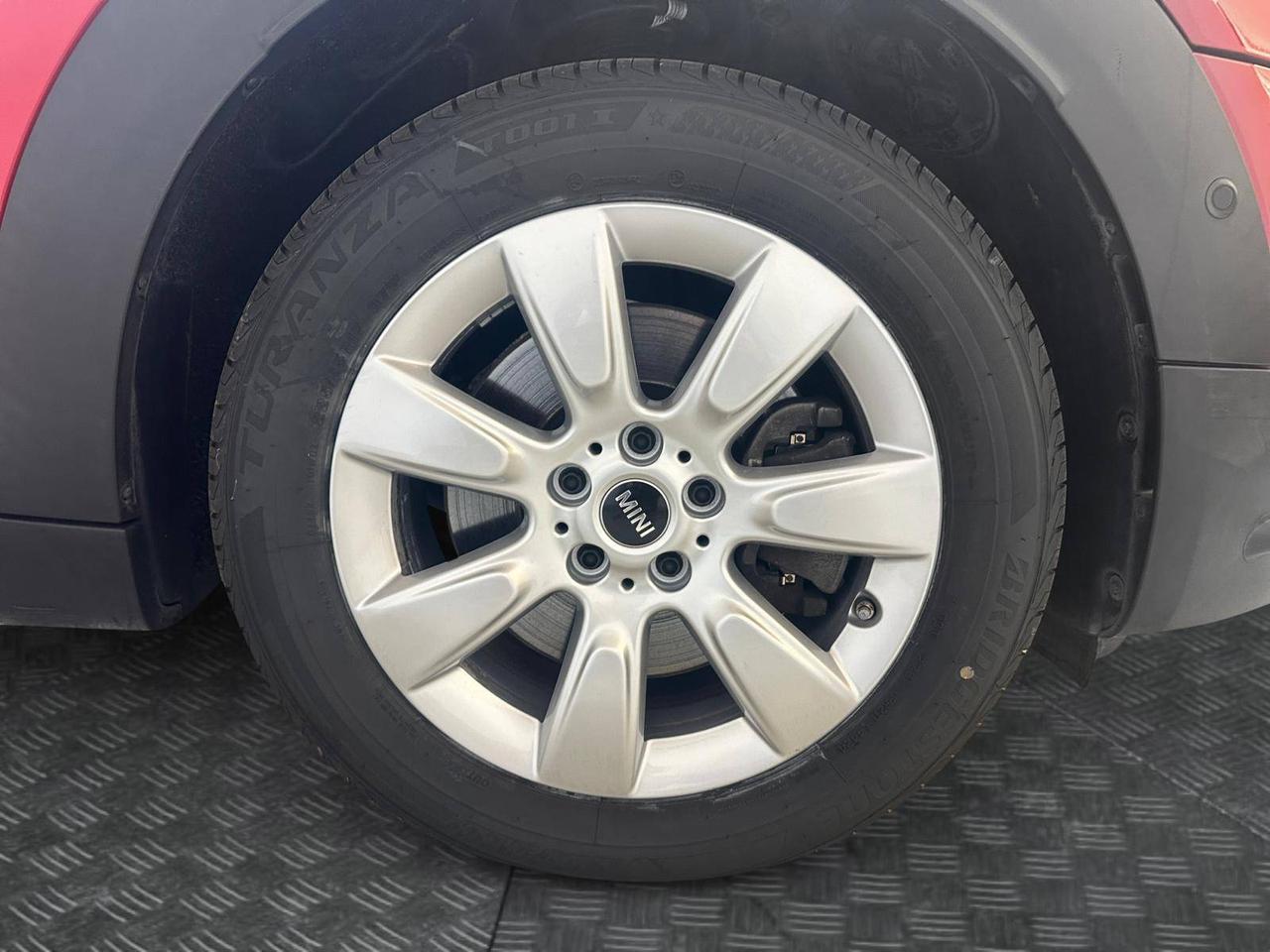 MINI Countryman Cooper SE ALL4 Essential