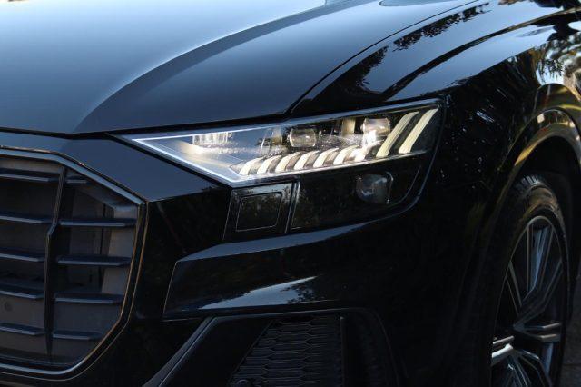 AUDI Q8 45 TDI quattro tiptronic Sport