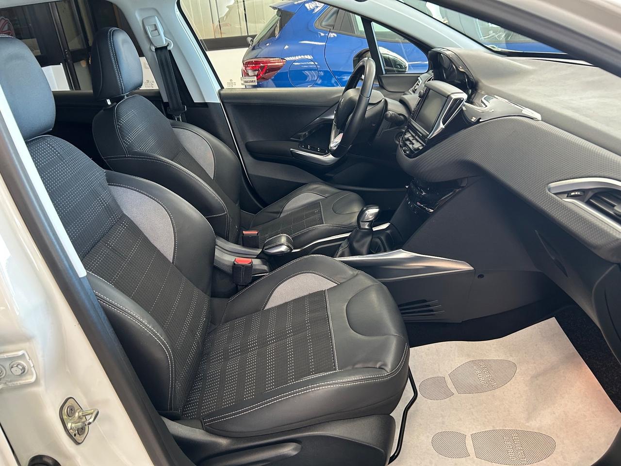 Peugeot 2008 - 2014 1.2 PureTech 1.2 82cv 87.000KM