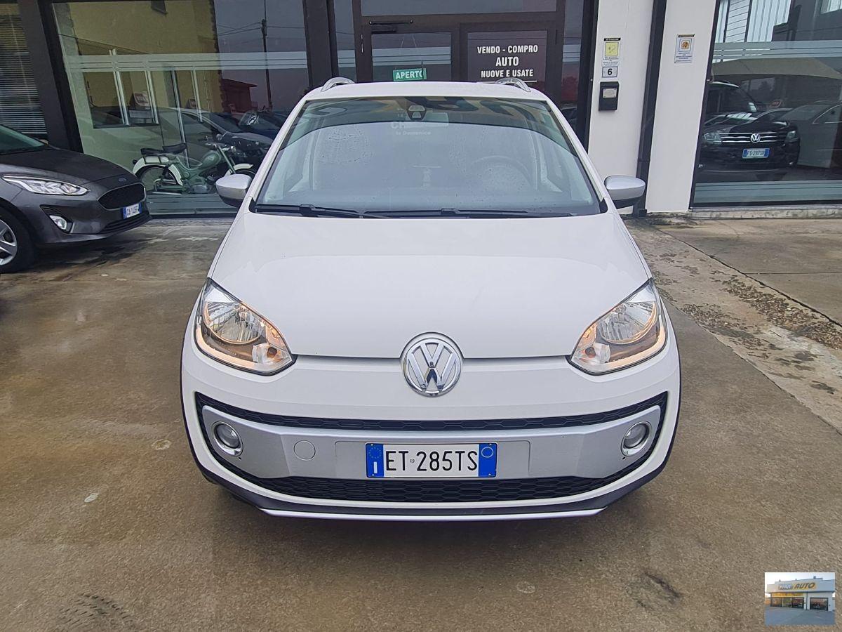 VOLKSWAGEN Up! 75 CV 5 porte cross