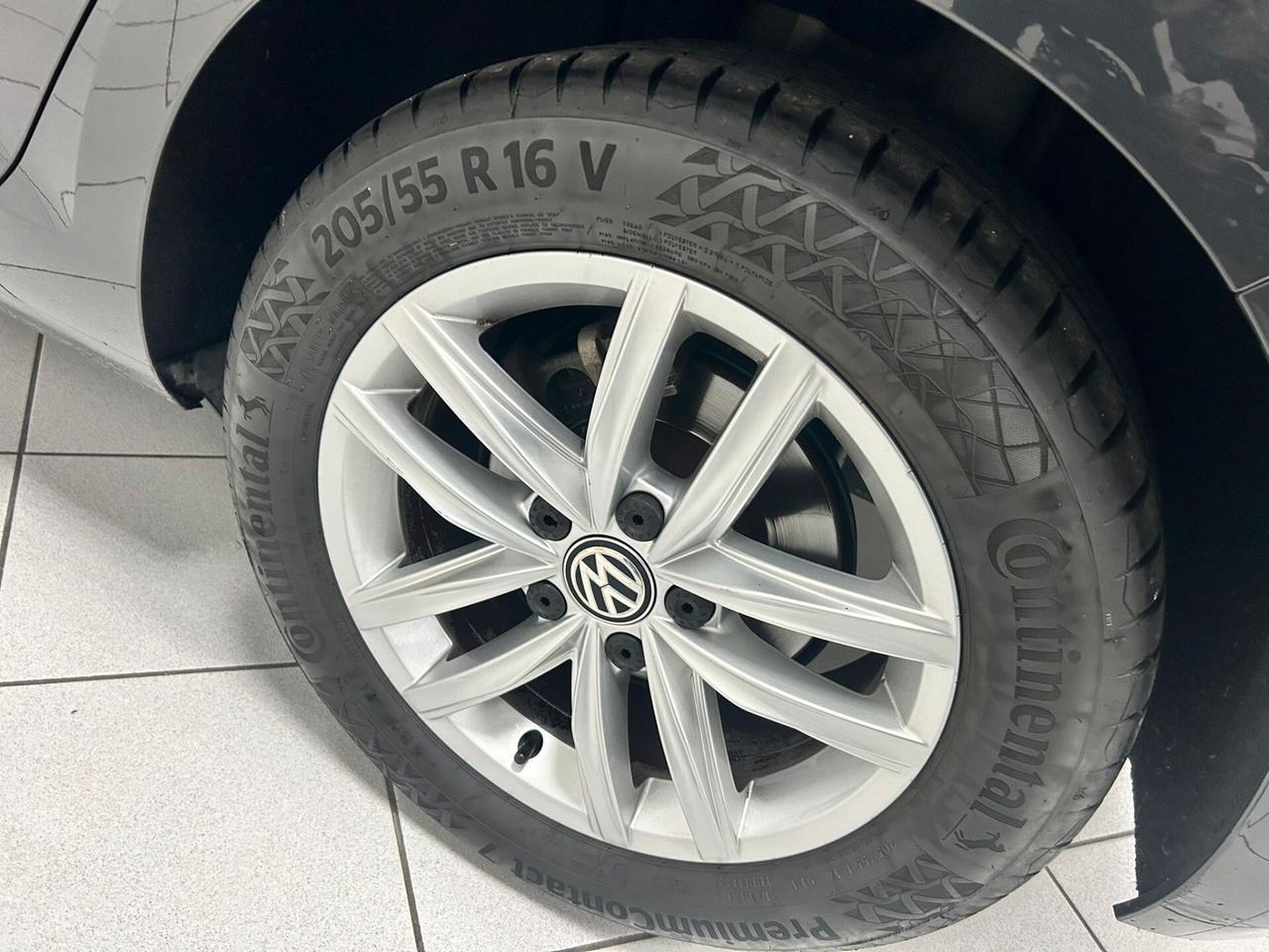 VW Golf 7 1.5 TGI DSG X NEOPATENTATI 2020