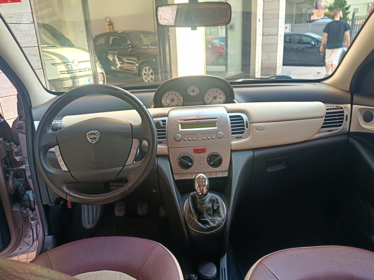 LANCIA YPSILON 1.4 GPL PLATINO-NEOPATENTATI-Euro4190