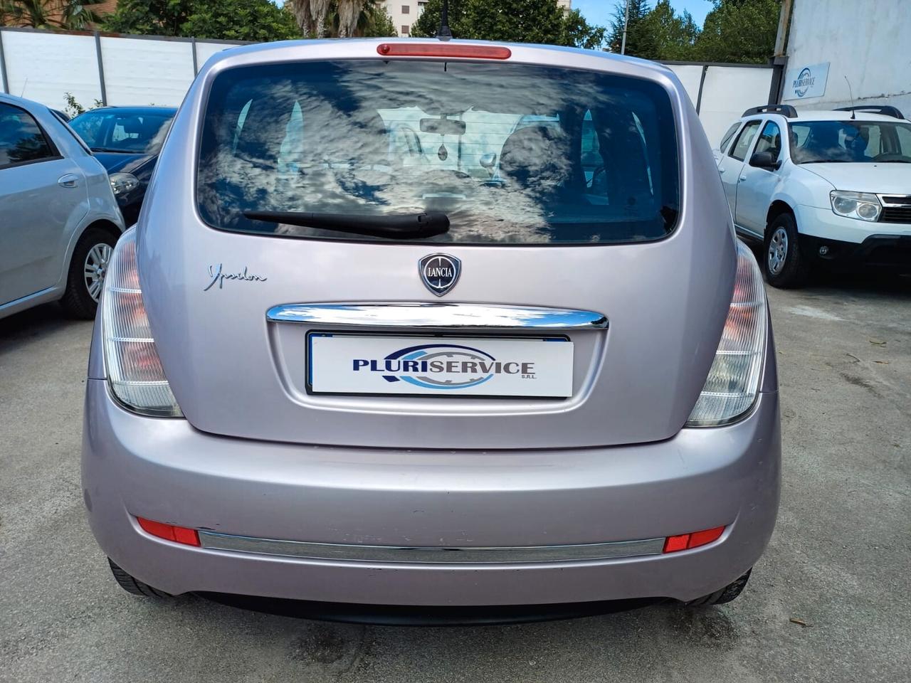 Lancia Ypsilon Unyca GPL - 2011