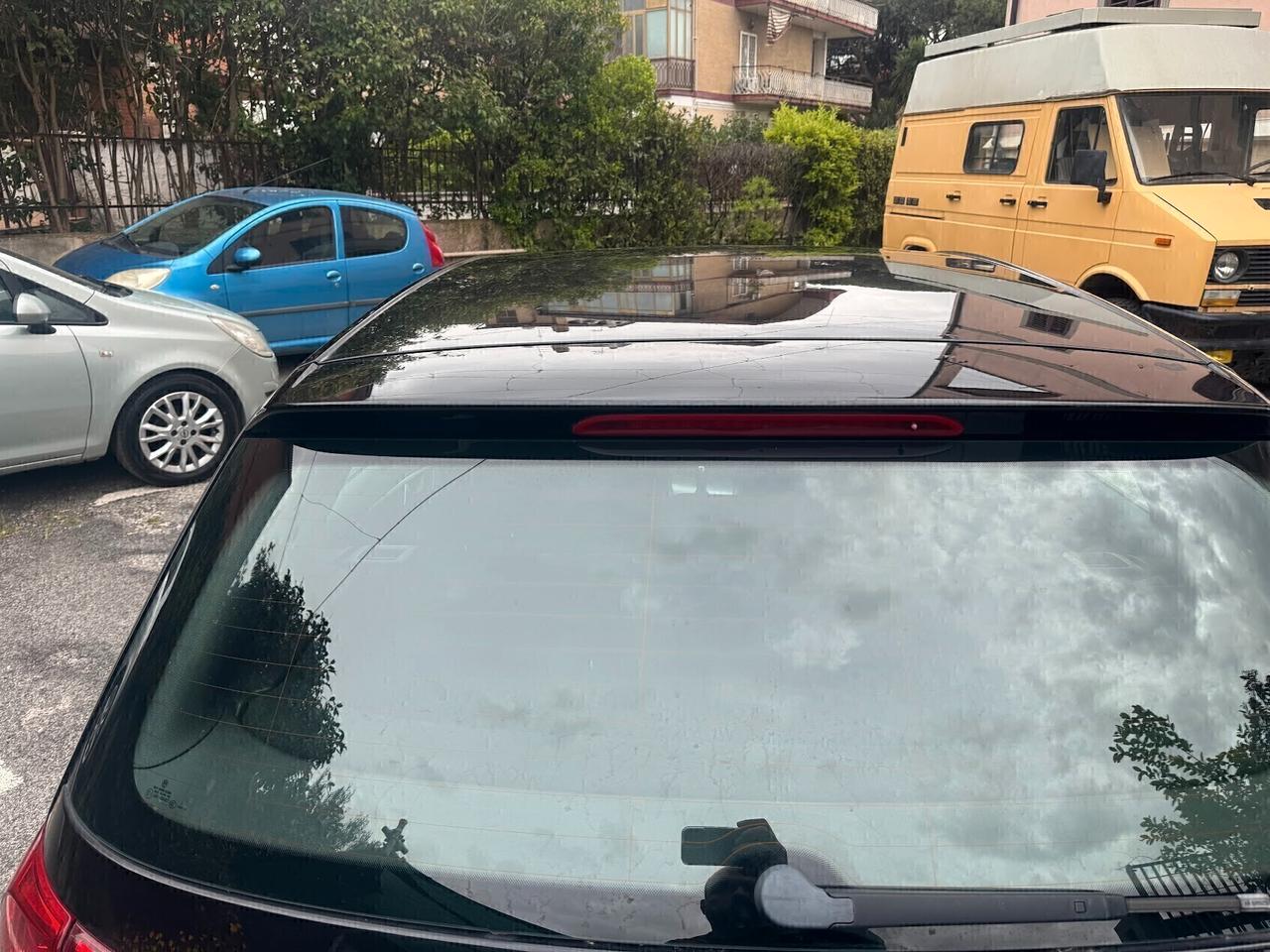 Volkswagen Golf 1.6 TDI DSG automatica