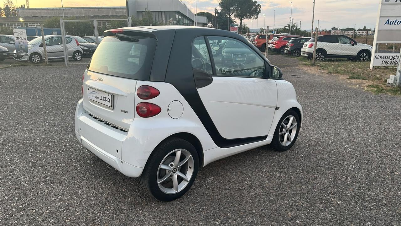 Smart ForTwo 1000 52 kW MHD coupé pure