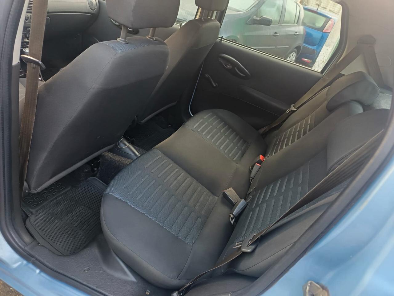 Fiat Punto 1.2i cat 5 porte ELX