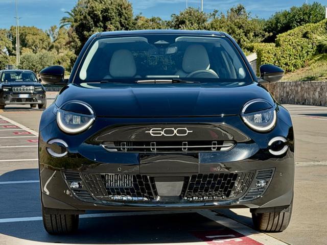 FIAT 600 KM0 LA PRIMA 100CV+CARPLAY WI-FI+18''+RCAM+2PDC