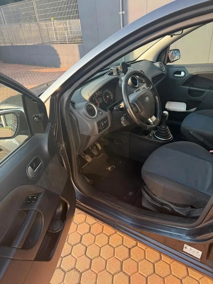 Ford Fiesta 1.4 TDCi 5p. Ghia