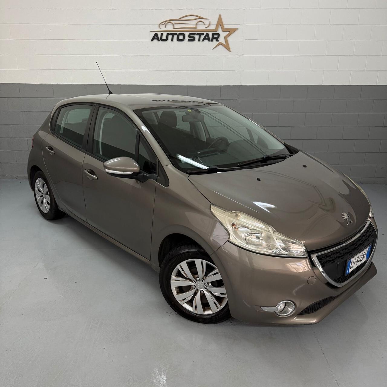 Peugeot 208 1.2 5 porte Allure NEOPATENTATI EURO5B