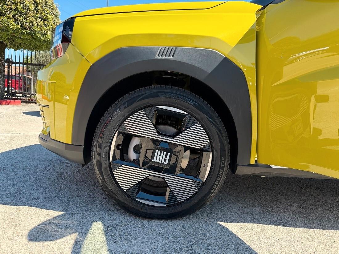 Fiat Grande Panda 1.2 Hybrid 110 CV S&S La Prima