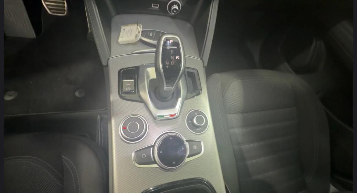 Alfa Romeo Stelvio 2.2 Turbodiesel 160 CV AT8 RWD Sprint