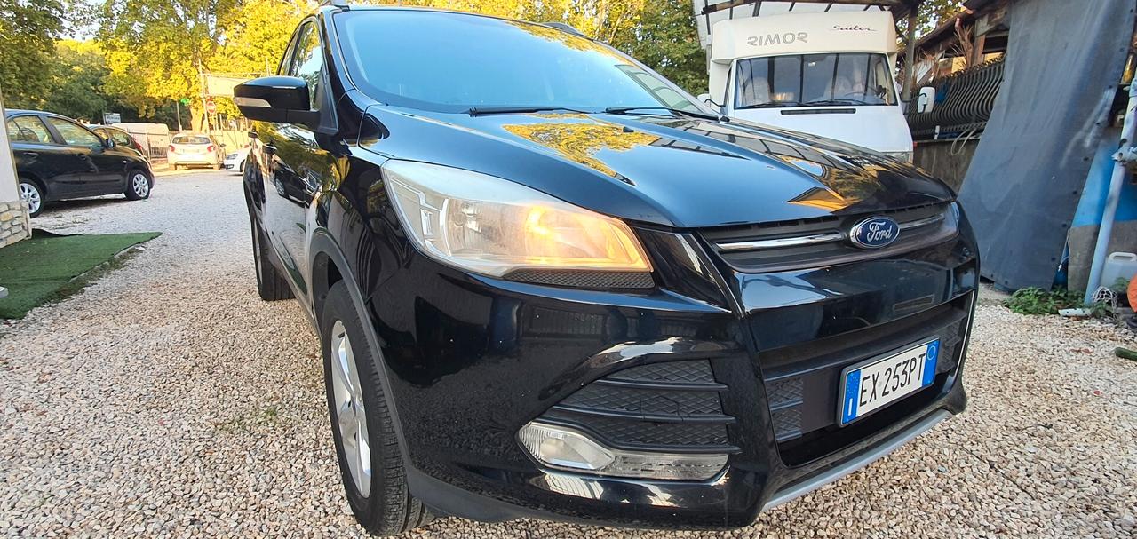 Ford Kuga 2.0 TDCI 150 CV S&S 4WD Titanium