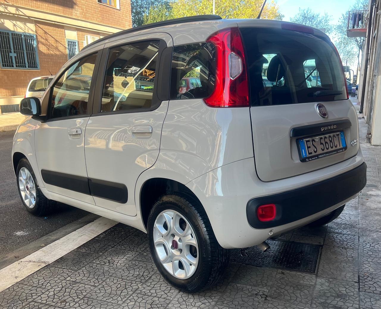 Fiat Panda 0.9 TwinAir Turbo Natural Power Lounge