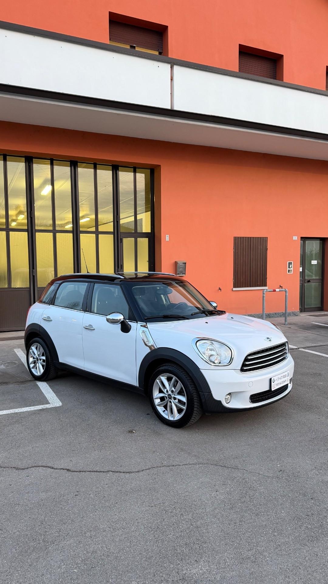 Mini Cooper Countryman 2.0 D Automatica