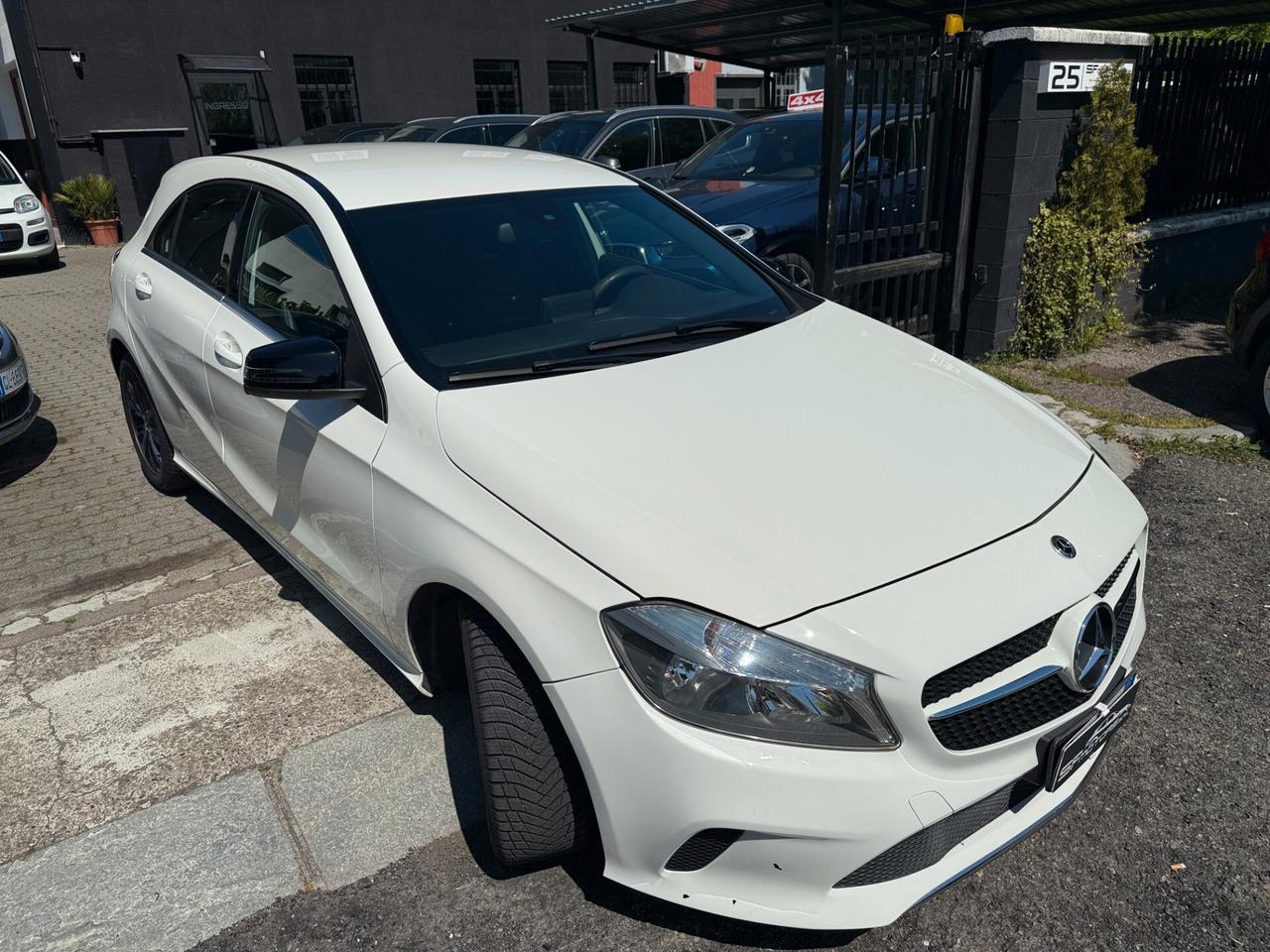 Mercedes-benz A 180 A 180 d Premium