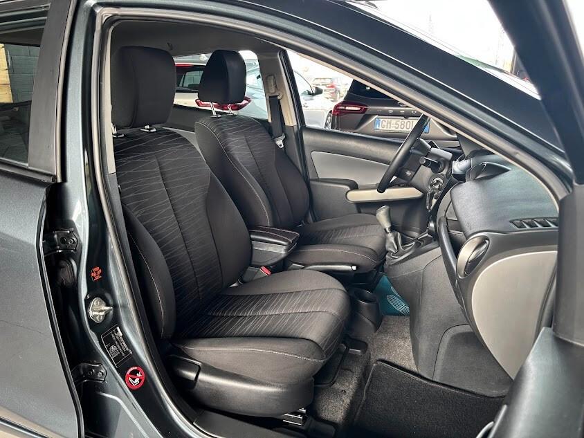 Mazda2 1.3 16V 75CV NEOPATENTATI