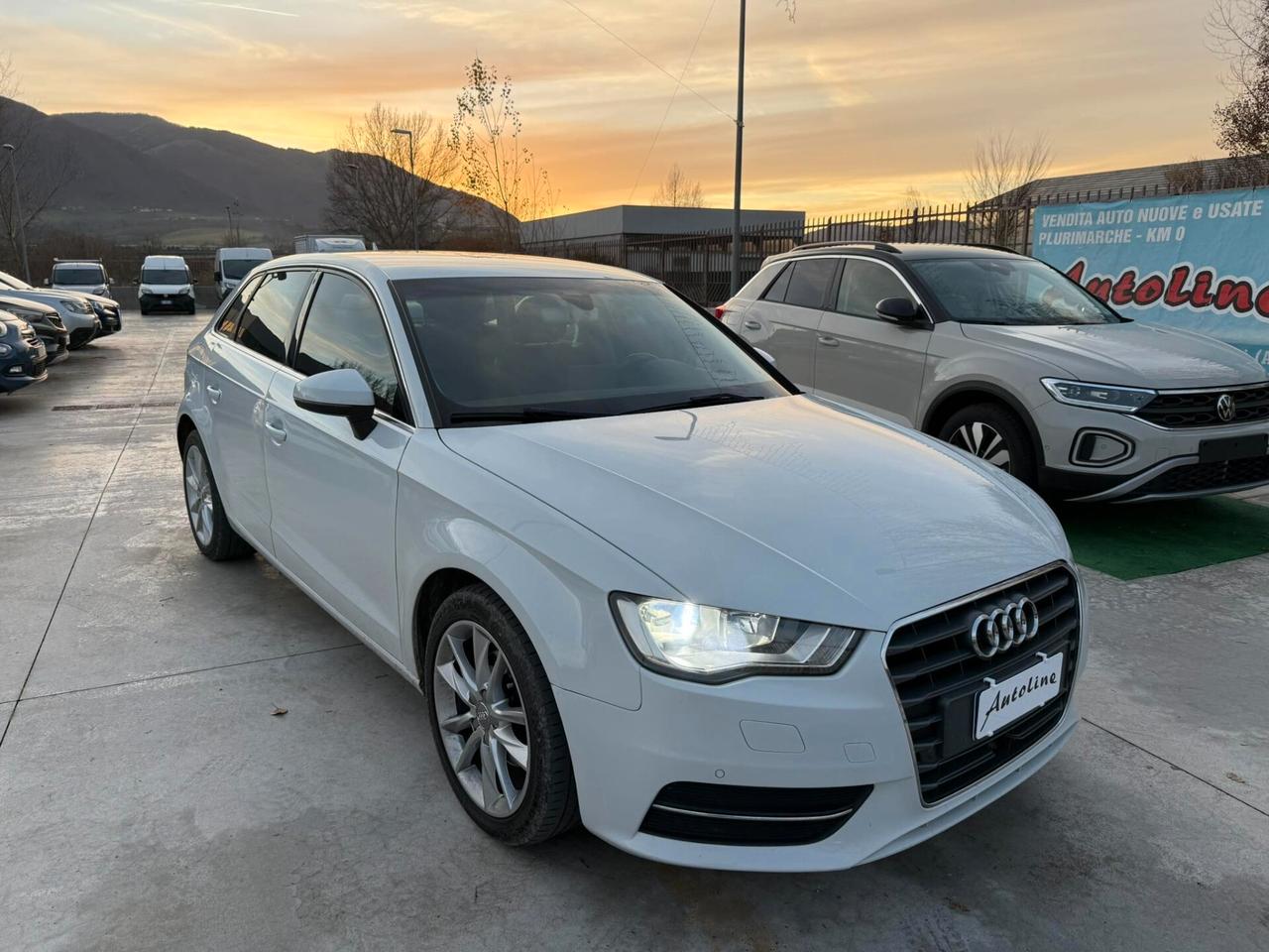 Audi A3 -SPORTBACK- 1.6 Tdi -SEDILI SPORTIVI-
