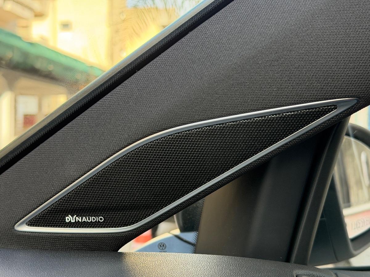 Volkswagen Golf 7.5 GTI TCR 2.0 TSI 290 CV