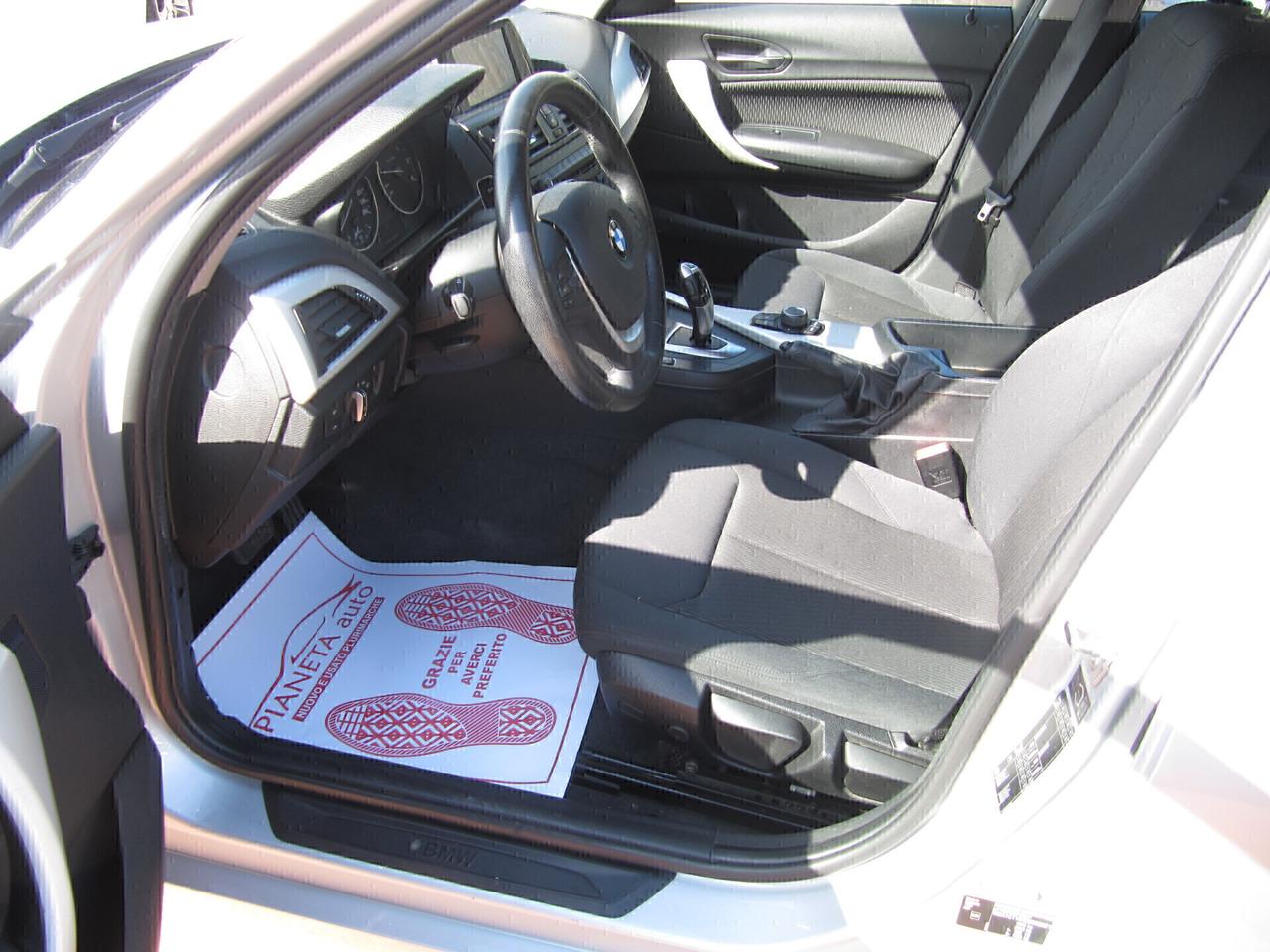 Bmw 118 118d 5p. Urban