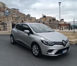 Renault Clio dCi 8V 75 CV 5 porte Moschino Intens