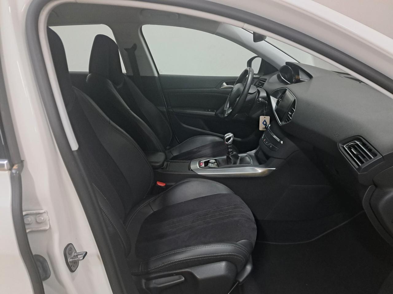 Peugeot 308 BlueHDi 120 S&S 1.6 hdi SW Allure 2016