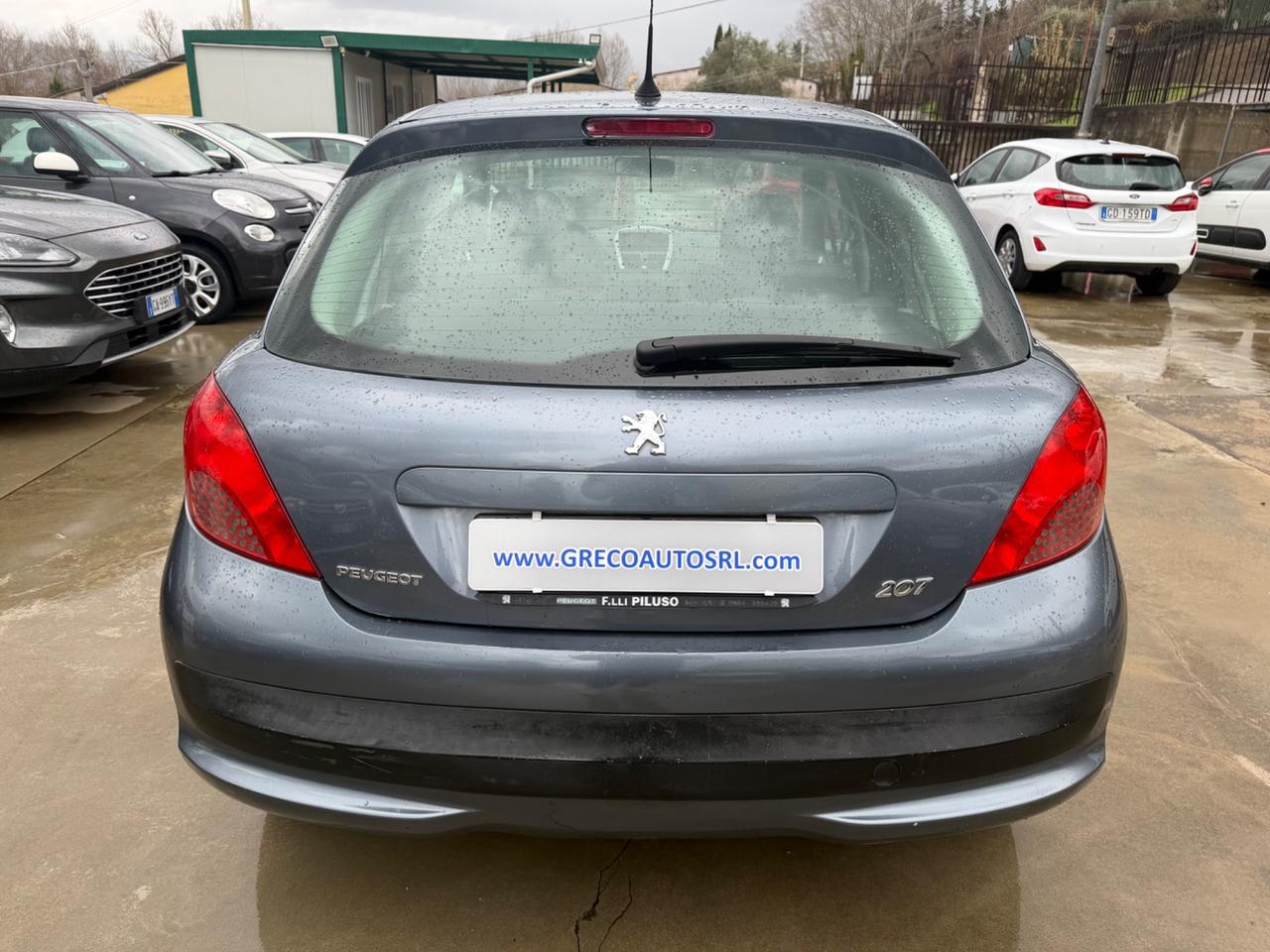 Peugeot 207 1.4 8V 75CV 5p. ONE Line