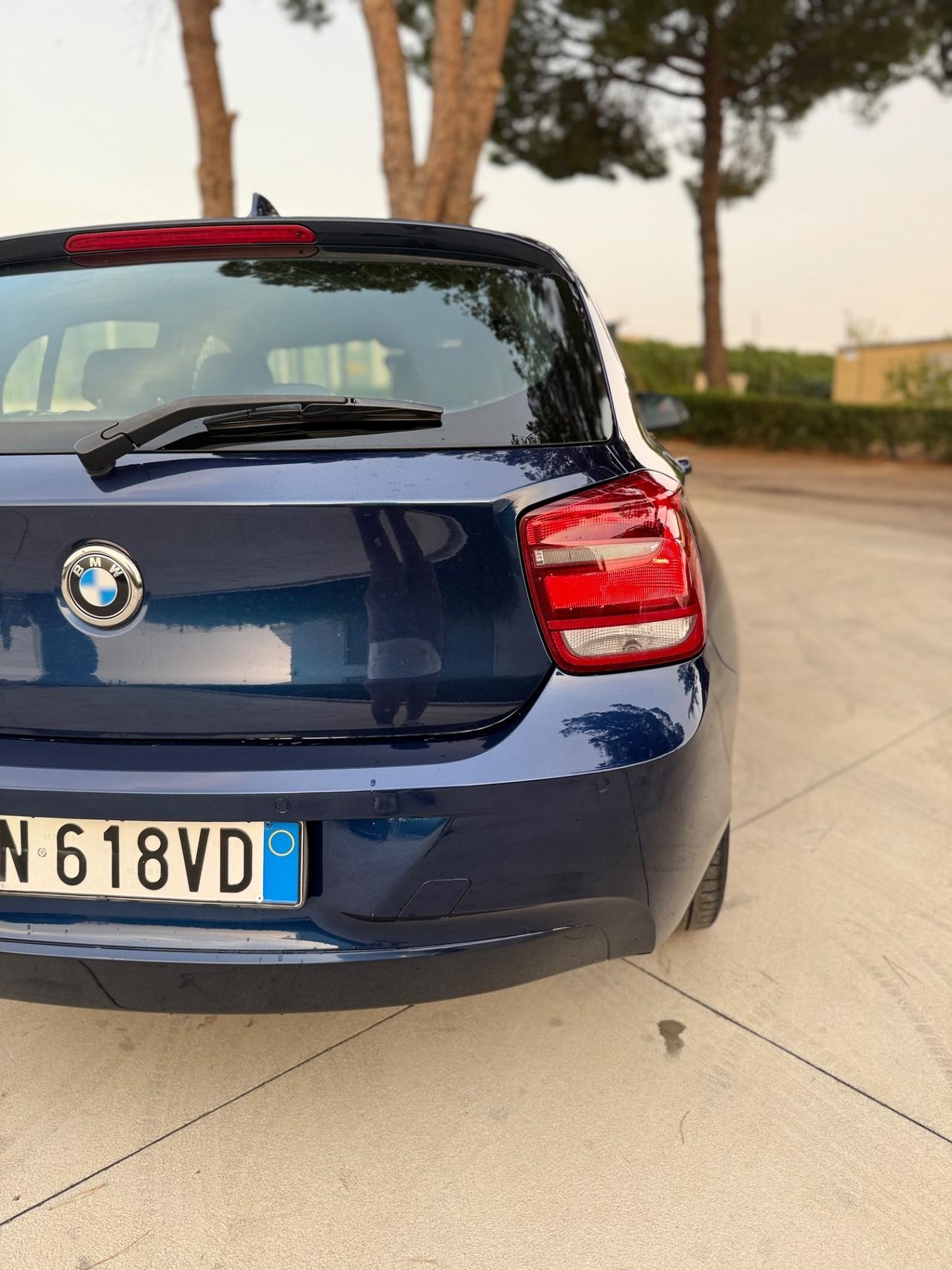 Bmw 118 118d 5p. Urban