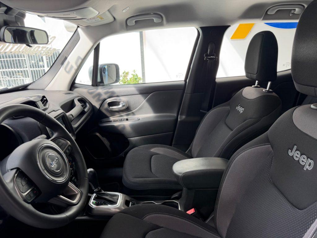 Jeep Renegade 1.5 Turbo T4 MHEV Limited tua da €199,00 mensili