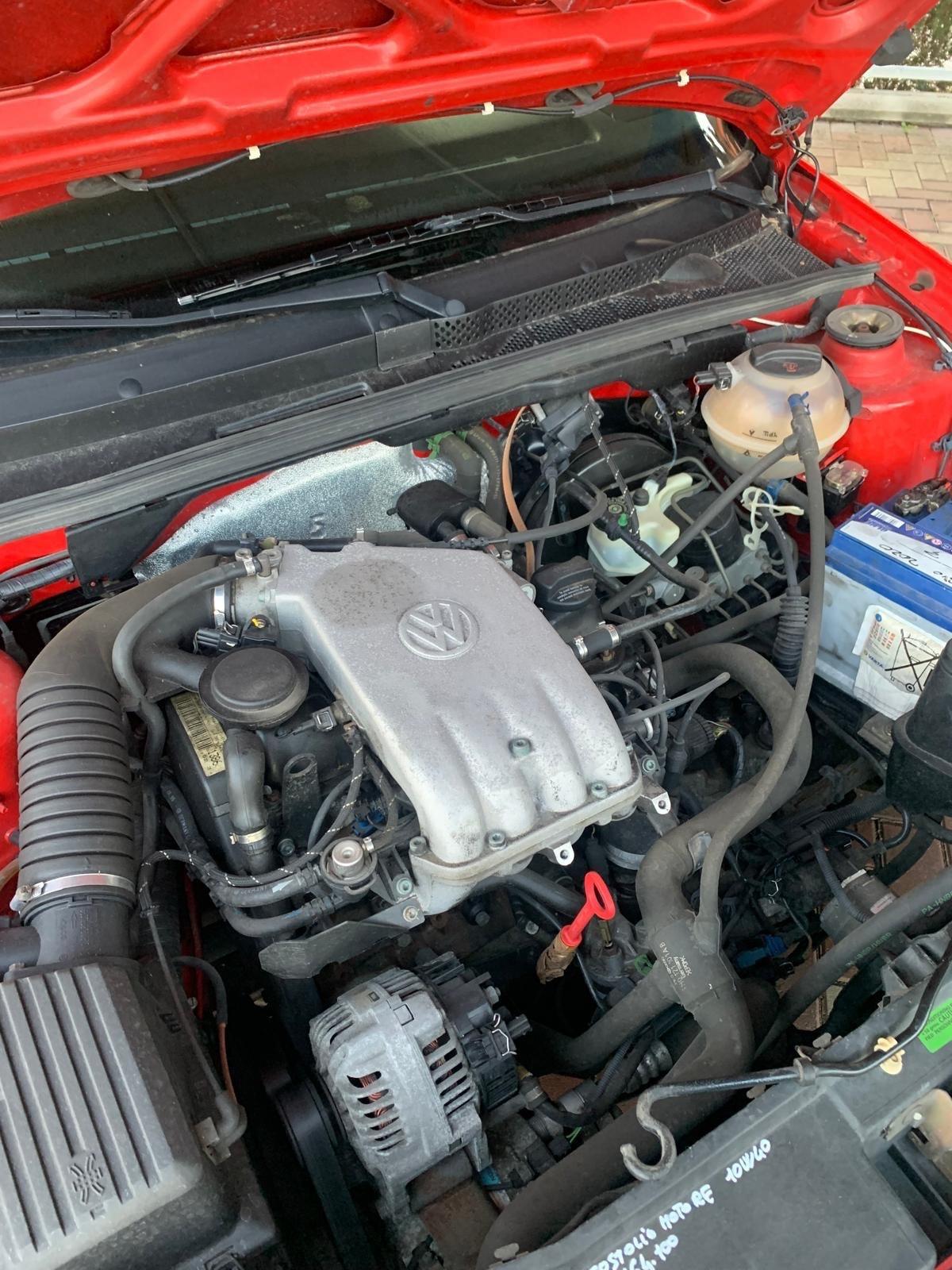 Volkswagen Golf 1.6 cat 5 porte GT