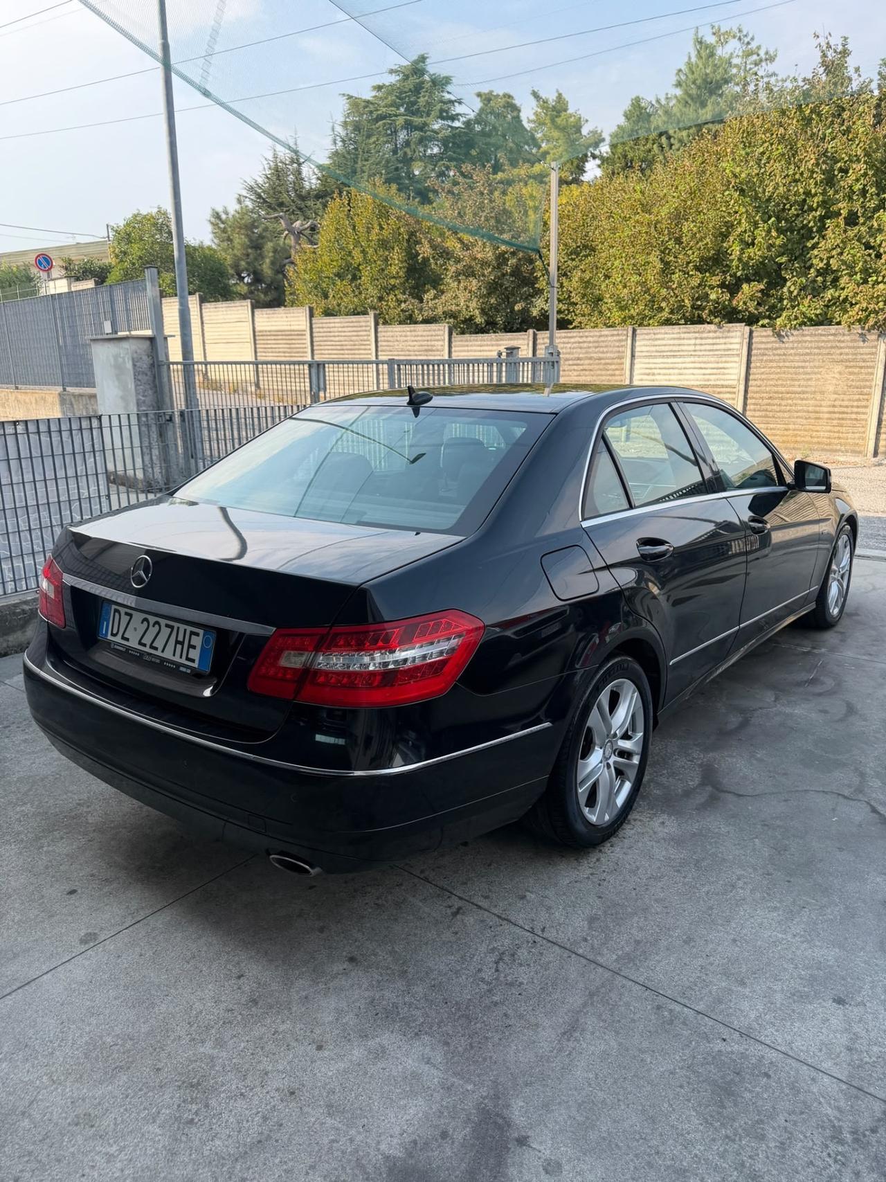 Mercedes-benz E 350 CDI BlueEFFICIENCY Avantgarde AMG