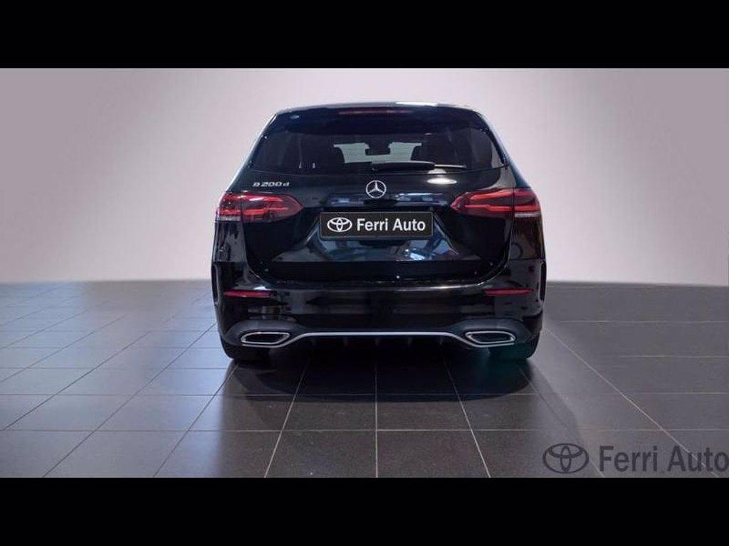 MERCEDES B 200 d premium auto del 2020