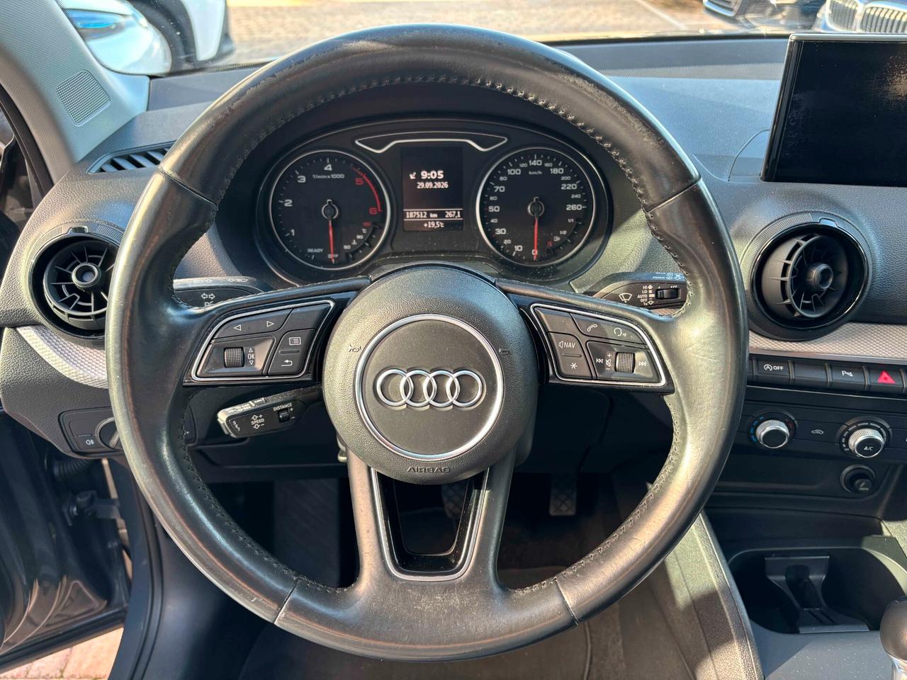 Audi Q2 1.6 TDI S tronic Business
