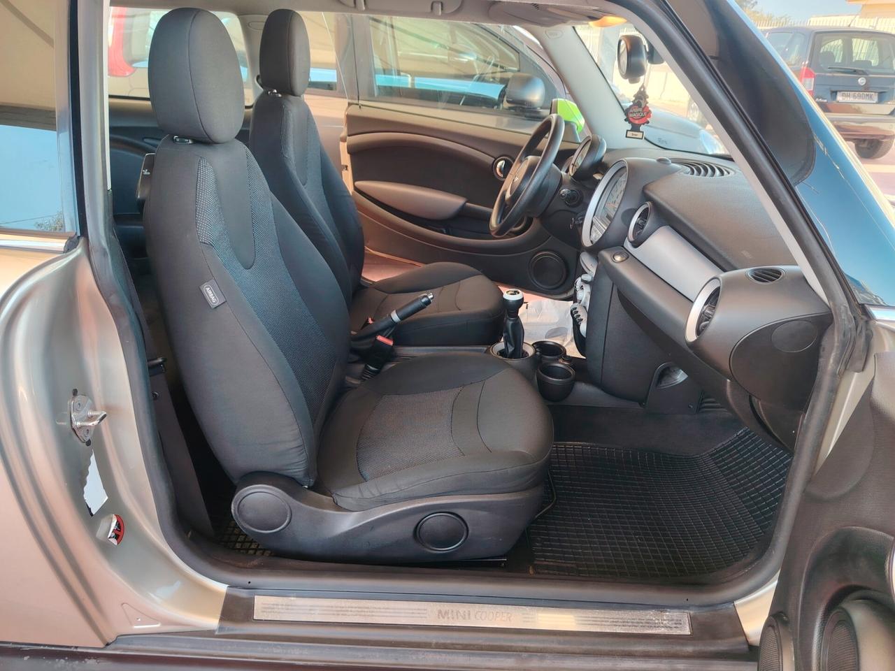 Mini 1.6 16V Cooper D