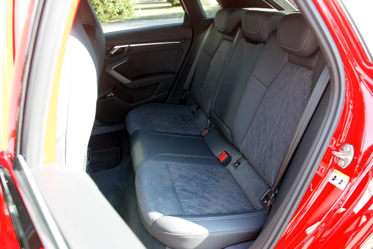 Audi A3 Sportback 2.0 TFSI quattro S line