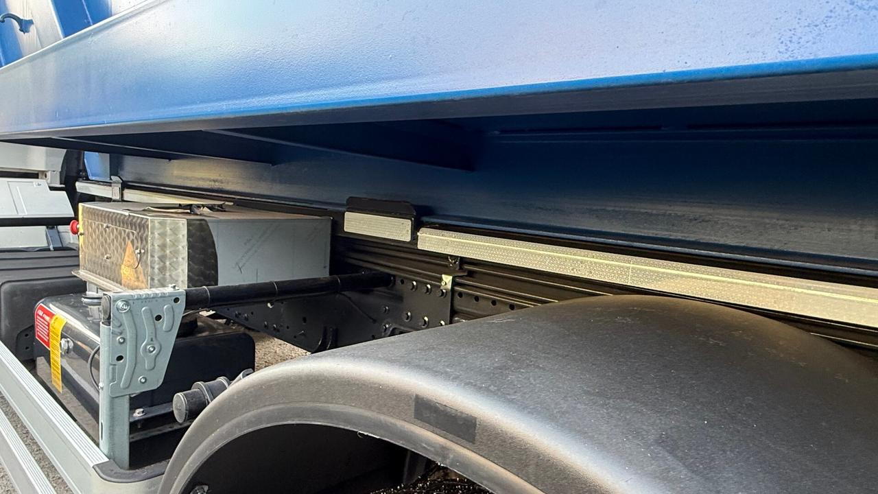 Iveco EUROCARGO SCARRABILE NUOVO MARCA TAM