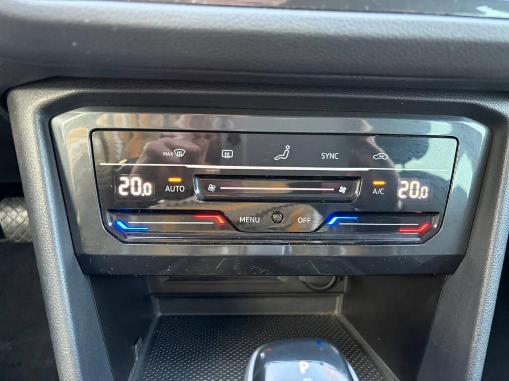 Volkswagen Tiguan 2.0 TDI 150 CV SCR DSG Elegance