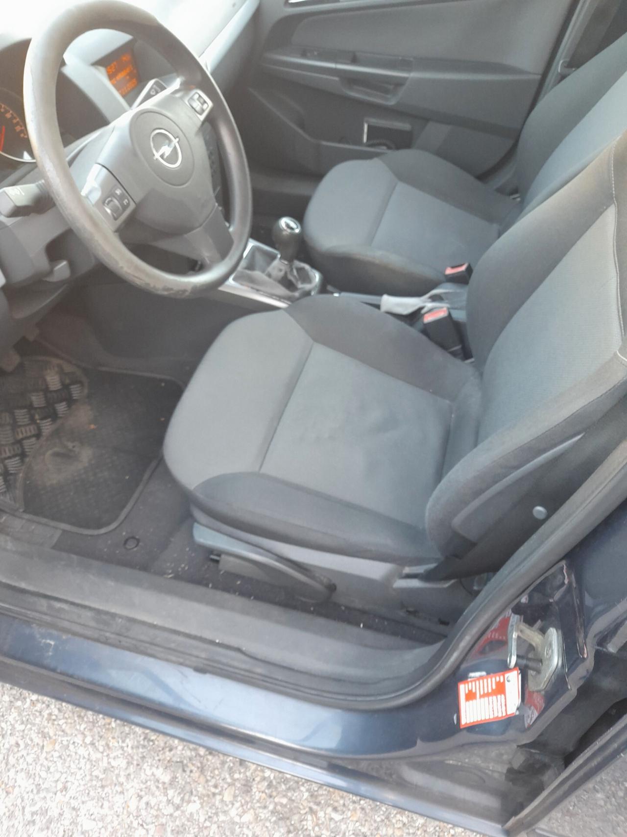 Opel Astra 1.7 CDTI 101CV 5 porte Enjoy