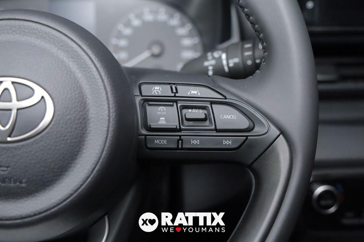 Toyota Yaris 1.5 Hybrid Active + Business Pack