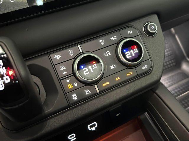 LAND ROVER Defender 110 3.0D I6 250 CV AWD X-Dynamic SE *GAR 09/28*